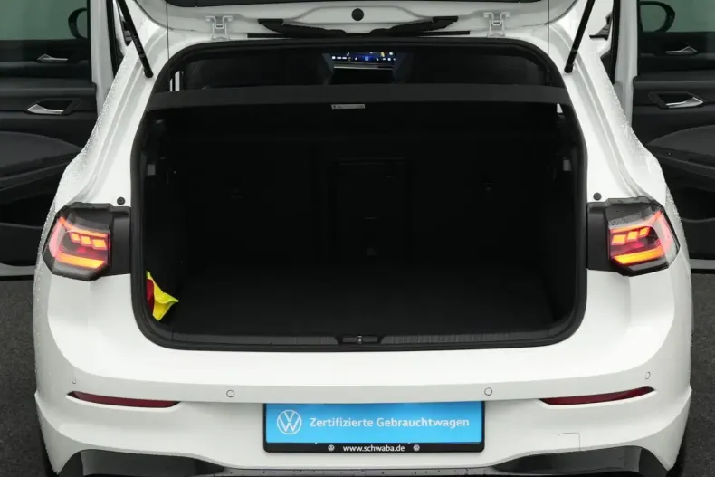 Volkswagen Golf din 2025 cu 12.500 km - oferta VOL171868 - foto 11