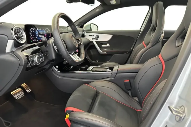 Mercedes-Benz A 35 AMG din 2023 cu 15.115 km - oferta MER171873 - foto 8