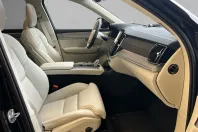 Volvo XC90 din 2025 cu 9.900 km - oferta VOL171875 - foto 3