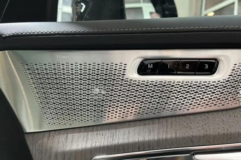 Volvo XC90 din 2025 cu 19.672 km - oferta VOL171878 - foto 15