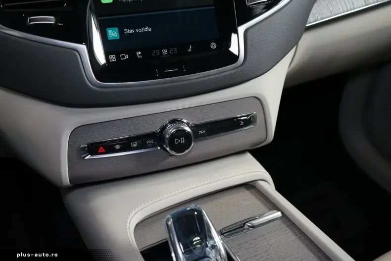 Volvo XC90 din 2024 cu 26.843 km - oferta VOL171879 - foto 30