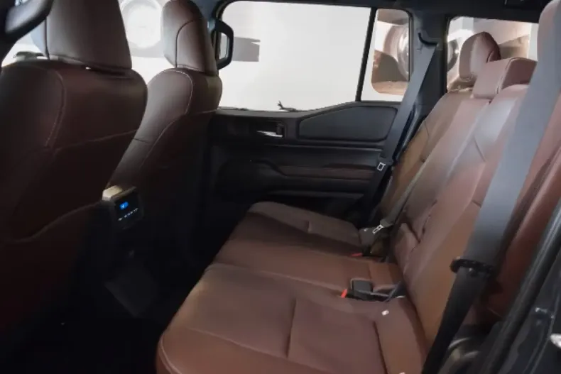 Toyota Land Cruiser din 2026 cu 100 km - oferta TOY171881 - foto 5