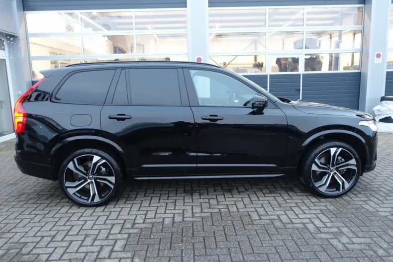 Volvo XC90 din 2024 cu 13.204 km - oferta VOL171885 - foto 8