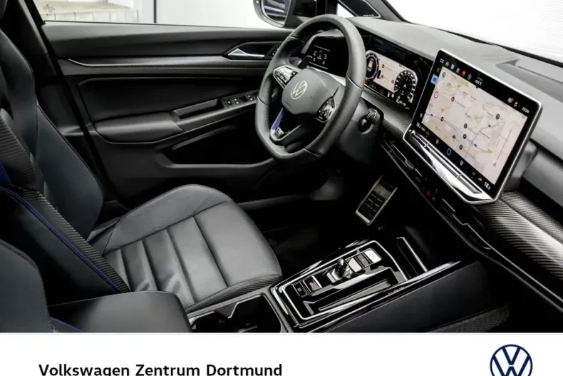 Volkswagen Golf din 2025 cu 21.432 km - oferta VOL171888 - foto 3