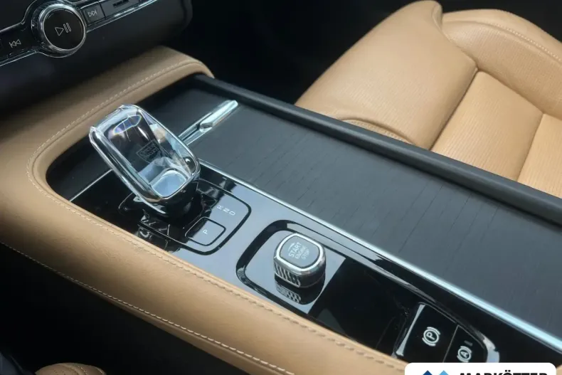 Volvo XC90 din 2022 cu 46.262 km - oferta VOL171889 - foto 36