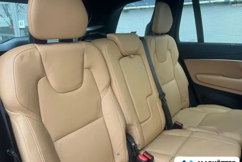 Volvo XC90 din 2022 cu 46.262 km - oferta VOL171889 - foto 39
