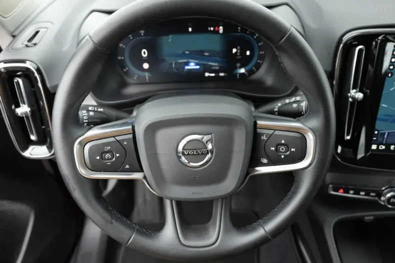 Volvo XC40 din 2025 cu 18.301 km - oferta VOL171890 - foto 10