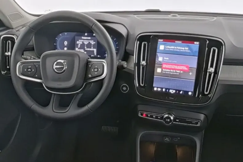 Volvo XC40 din 2025 cu 18.301 km - oferta VOL171890 - foto 26