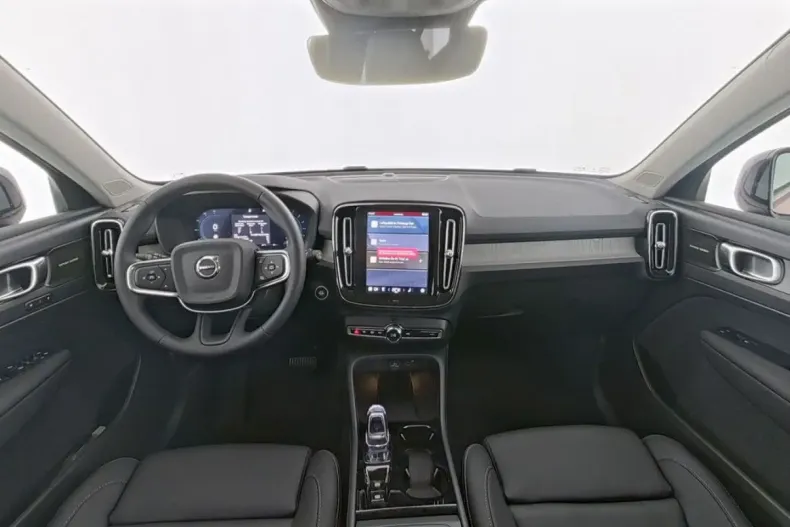 Volvo XC40 din 2025 cu 18.301 km - oferta VOL171890 - foto 27