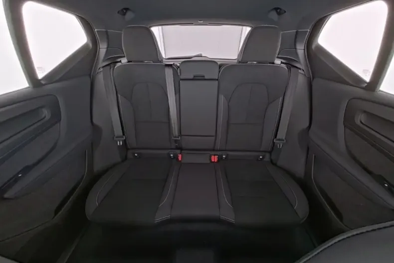 Volvo XC40 din 2025 cu 20.870 km - oferta VOL171892 - foto 7