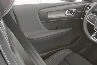 Volvo XC40 din 2025 cu 20.870 km - oferta VOL171892 - foto 12