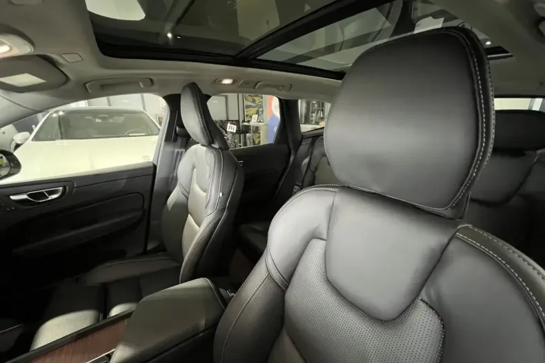 Volvo XC60 din 2024 cu 17.726 km - oferta VOL171893 - foto 20