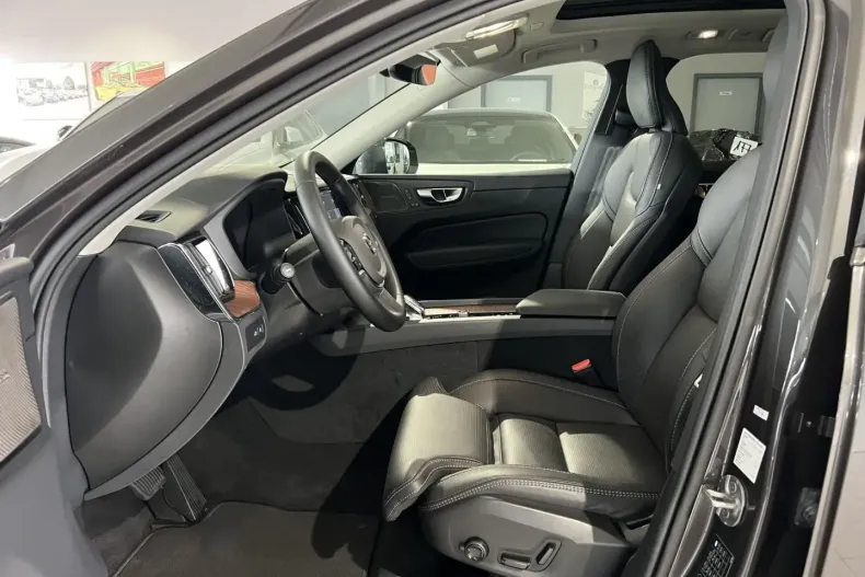 Volvo XC60 din 2024 cu 17.726 km - oferta VOL171893 - foto 21