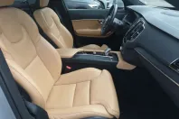 Volvo XC90 din 2023 cu 64.966 km - oferta VOL171894 - foto 3