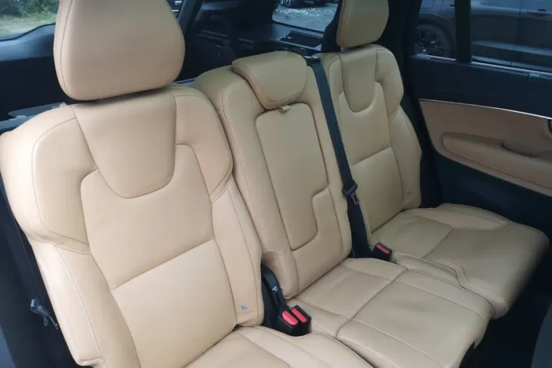 Volvo XC90 din 2023 cu 64.966 km - oferta VOL171894 - foto 4