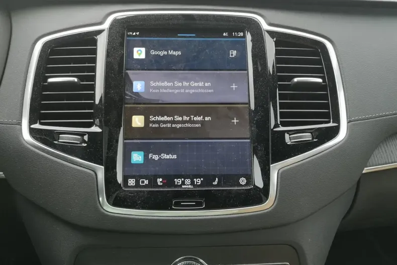 Volvo XC90 din 2023 cu 64.966 km - oferta VOL171894 - foto 12