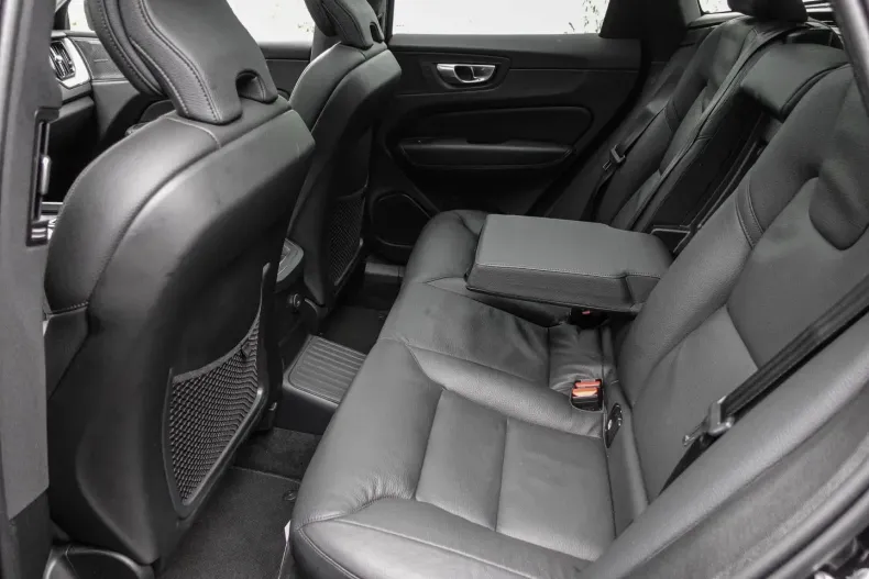 Volvo XC60 din 2024 cu 20.615 km - oferta VOL171895 - foto 13