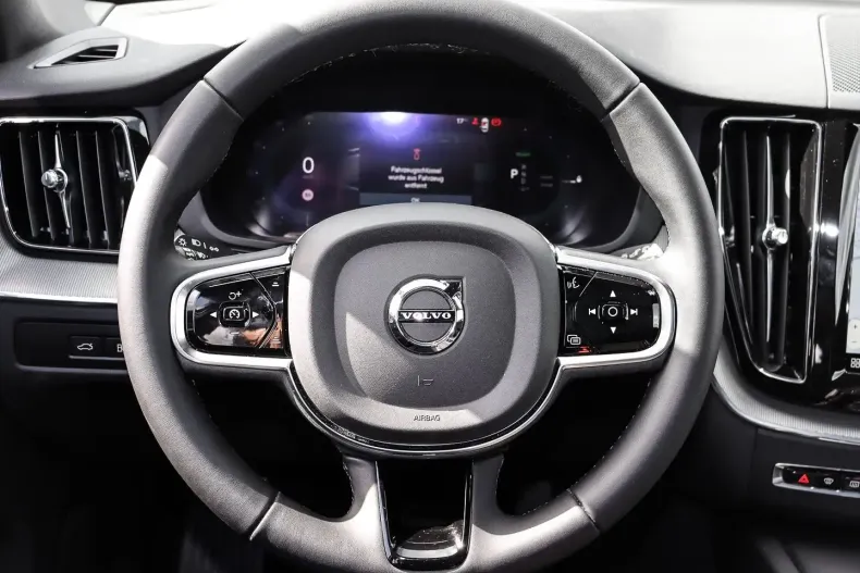 Volvo XC60 din 2024 cu 14.528 km - oferta VOL171896 - foto 6