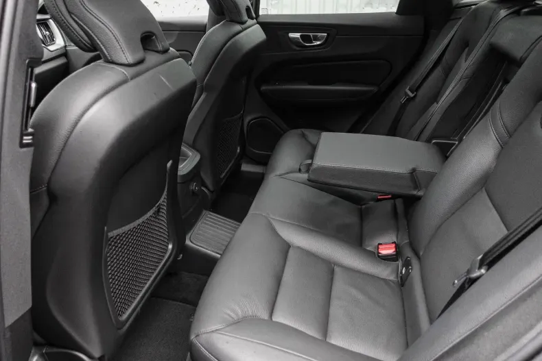 Volvo XC60 din 2024 cu 26.637 km - oferta VOL171899 - foto 14