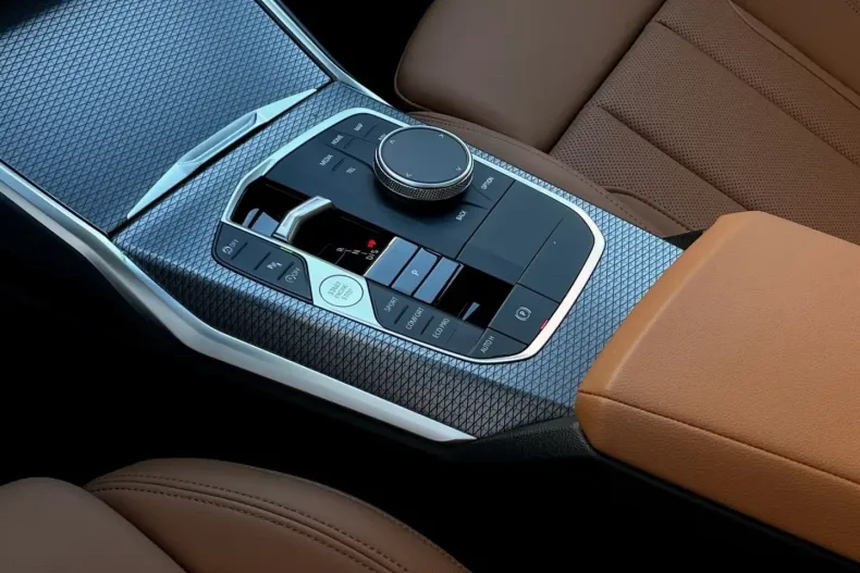 BMW 330 din 2024 cu 12.650 km - oferta BMW171901 - foto 10