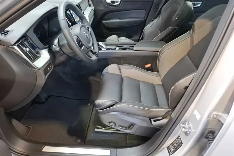 Volvo XC60 din 2024 cu 32.061 km - oferta VOL171902 - foto 18