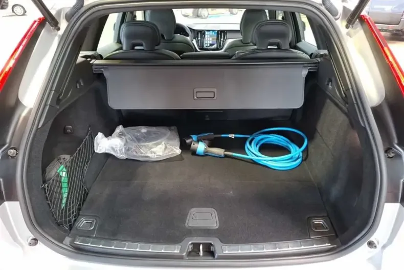 Volvo XC60 din 2024 cu 32.061 km - oferta VOL171902 - foto 23