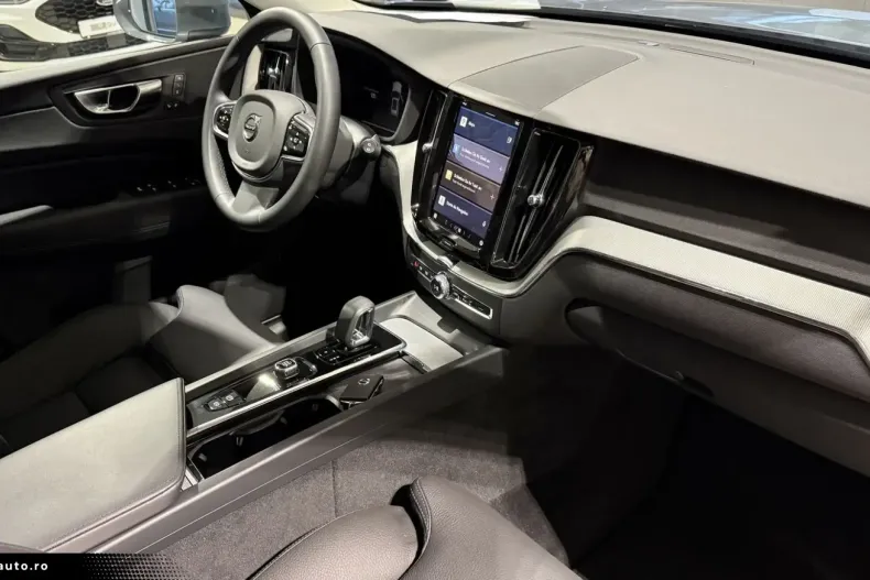 Volvo XC60 din 2024 cu 17.408 km - oferta VOL171904 - foto 12