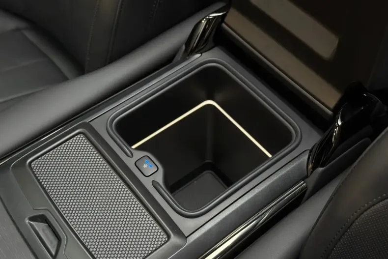 Land Rover Range Rover Sport din 2024 cu 2.800 km - oferta LAN171906 - foto 21