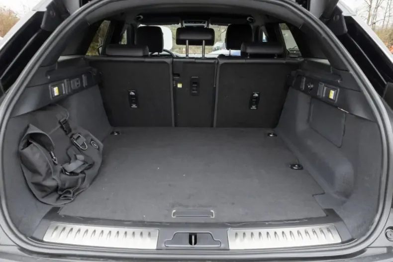 Land Rover Range Rover Velar din 2024 cu 21.191 km - oferta LAN171913 - foto 19