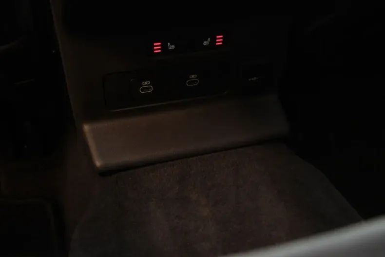 Land Rover Range Rover Velar din 2025 cu 28.200 km - oferta LAN171917 - foto 15