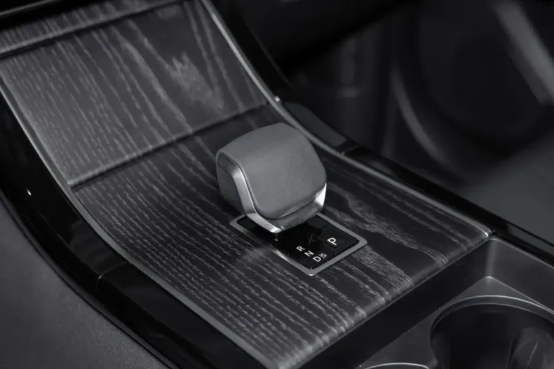 Land Rover Range Rover Velar din 2024 cu 17.500 km - oferta LAN171919 - foto 16