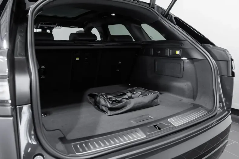 Land Rover Range Rover Velar din 2024 cu 17.500 km - oferta LAN171919 - foto 18