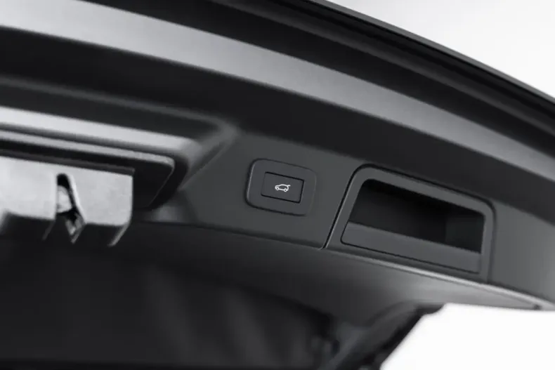 Land Rover Range Rover Velar din 2024 cu 17.500 km - oferta LAN171919 - foto 19