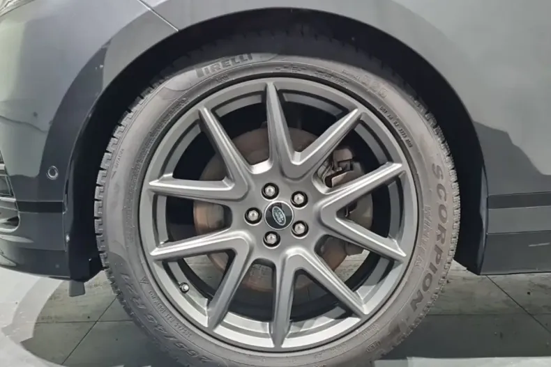 Land Rover Range Rover Velar din 2024 cu 30.300 km - oferta LAN171922 - foto 10