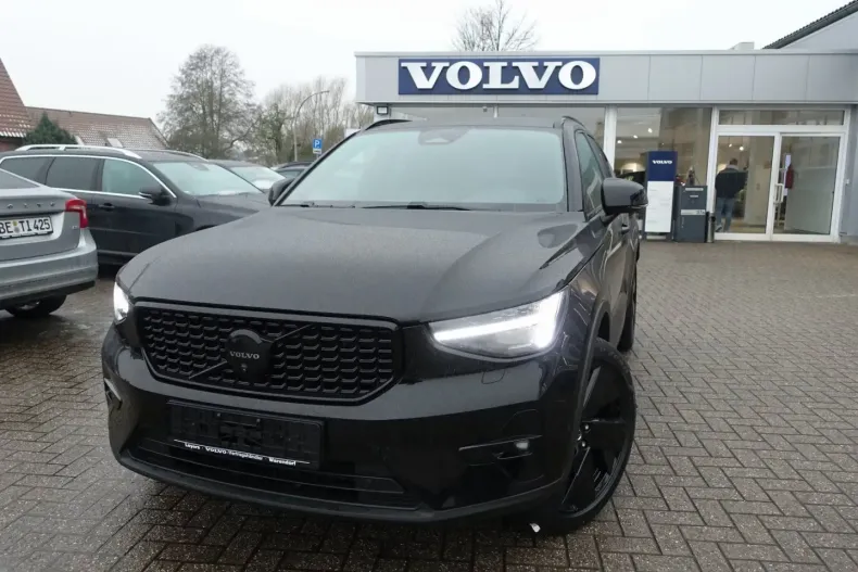 Volvo XC40 din 2025 cu 19.500 km - oferta VOL171940 - foto 1