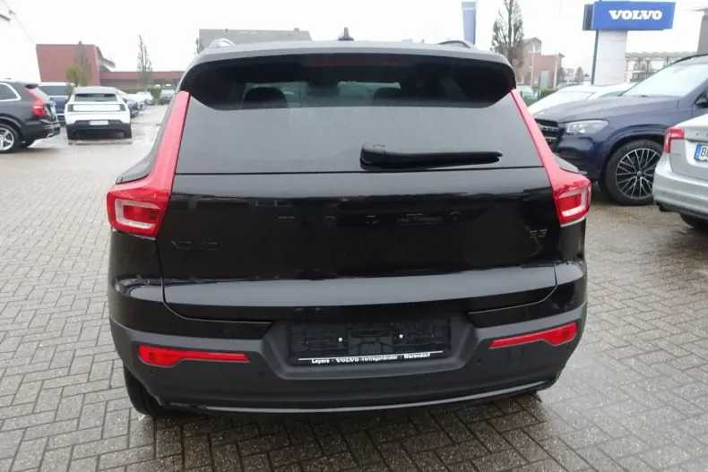Volvo XC40 din 2025 cu 19.500 km - oferta VOL171940 - foto 3