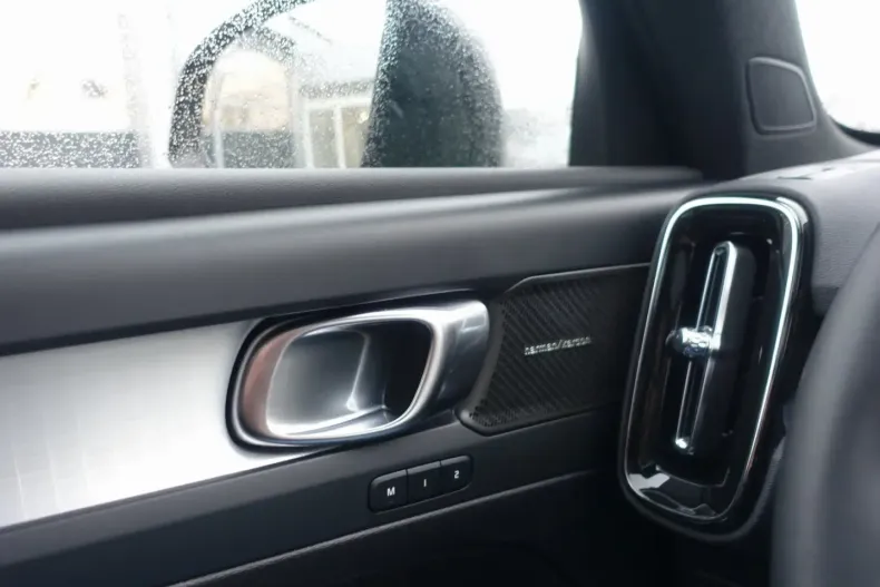 Volvo XC40 din 2025 cu 19.500 km - oferta VOL171940 - foto 14