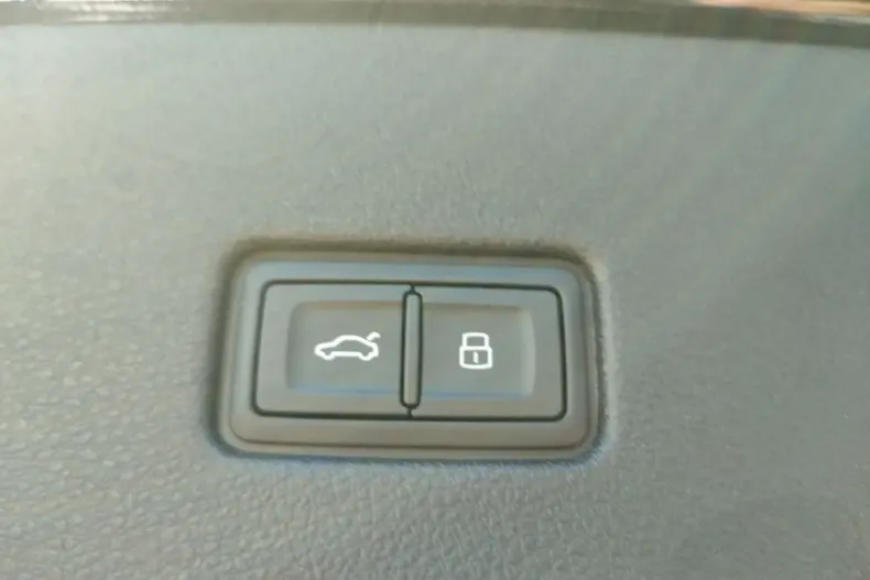 Audi SQ8 din 2024 cu 39.876 km - oferta AUD171946 - foto 20