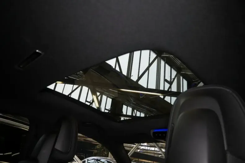 Mercedes-Benz GLC 300 din 2024 cu 19.436 km - oferta MER171949 - foto 9