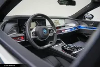 BMW 750 din 2024 cu 5.651 km - oferta BMW171958 - foto 11