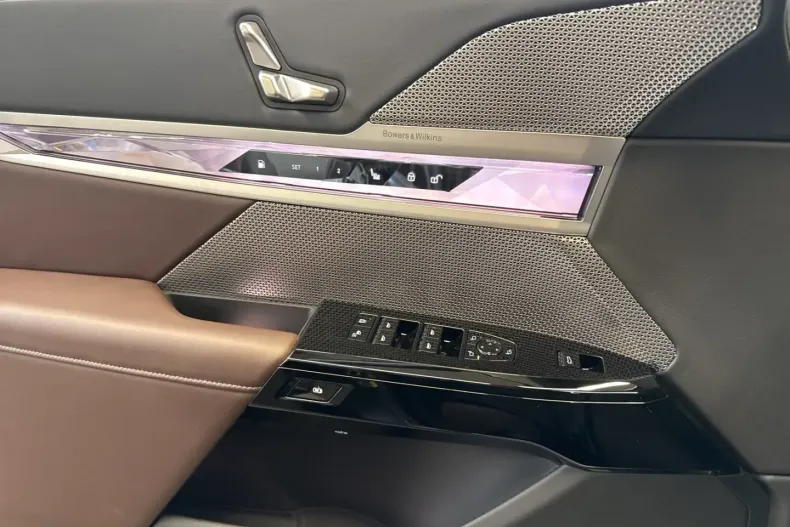 BMW 750 din 2024 cu 11.450 km - oferta BMW171960 - foto 14