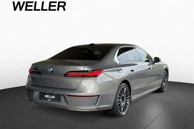 BMW 750 din 2024 cu 44.950 km - oferta BMW171963 - foto 3