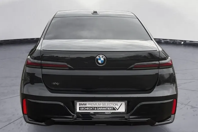 BMW 740 din 2024 cu 67.371 km - oferta BMW171965 - foto 4