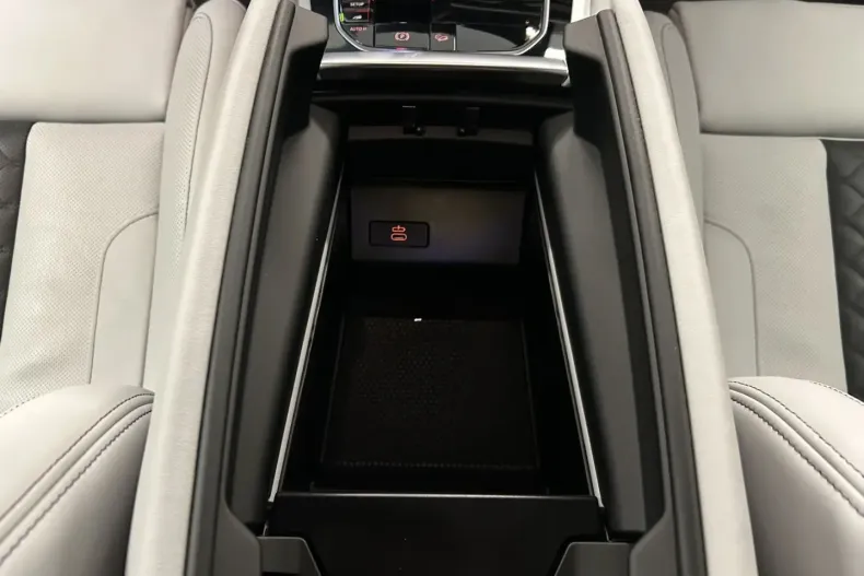 BMW X6 M din 2025 cu 8.206 km - oferta BMW171967 - foto 18