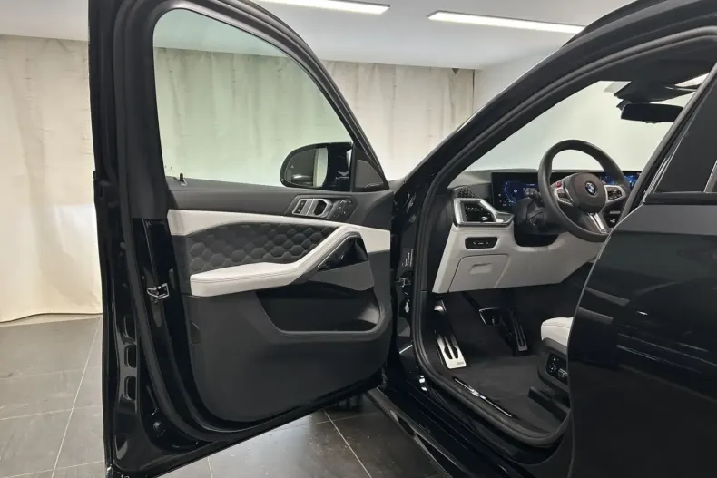 BMW X6 M din 2025 cu 8.206 km - oferta BMW171967 - foto 26