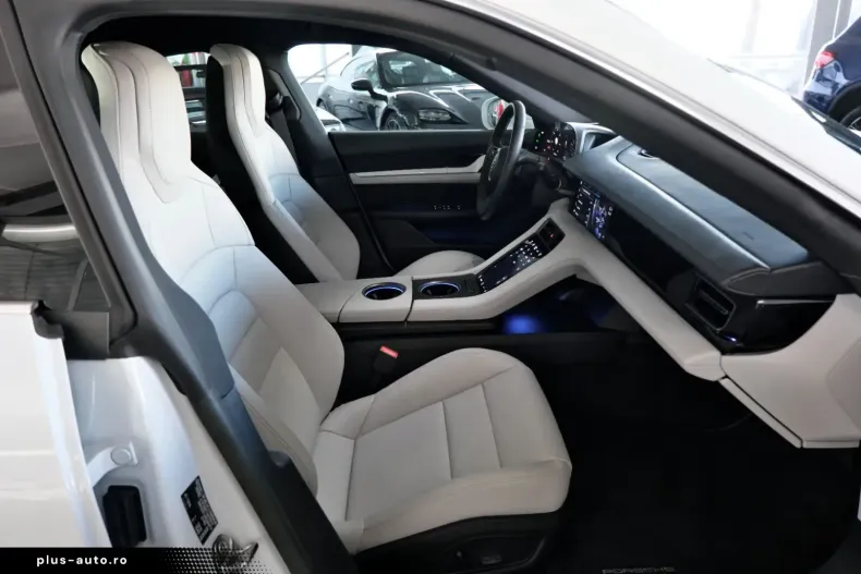 Porsche Taycan din 2022 cu 30.800 km - oferta POR171968 - foto 11