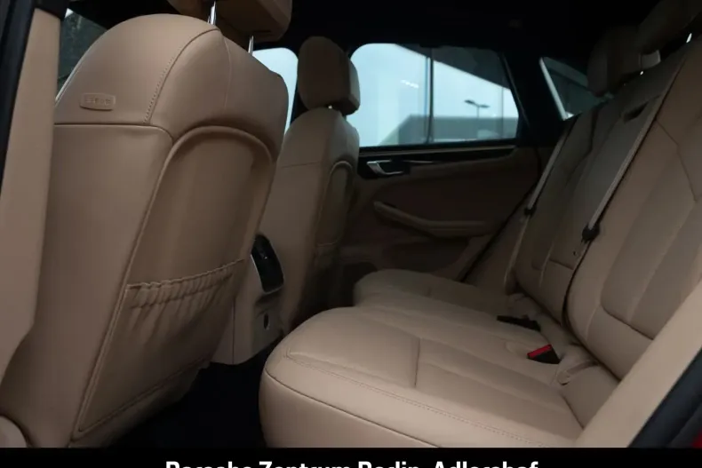 Porsche Macan din 2022 cu 11.842 km - oferta POR171969 - foto 7