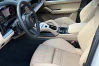 Porsche Cayenne din 2024 cu 11.800 km - oferta POR171972 - foto 3