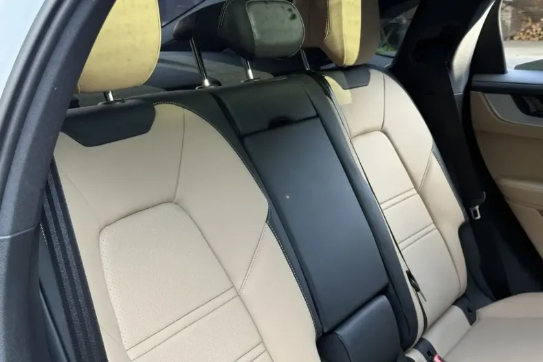 Porsche Cayenne din 2024 cu 11.800 km - oferta POR171972 - foto 7