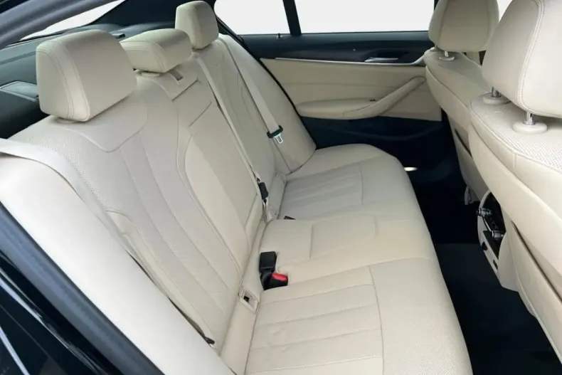 BMW 530 din 2022 cu 39.900 km - oferta BMW171974 - foto 11